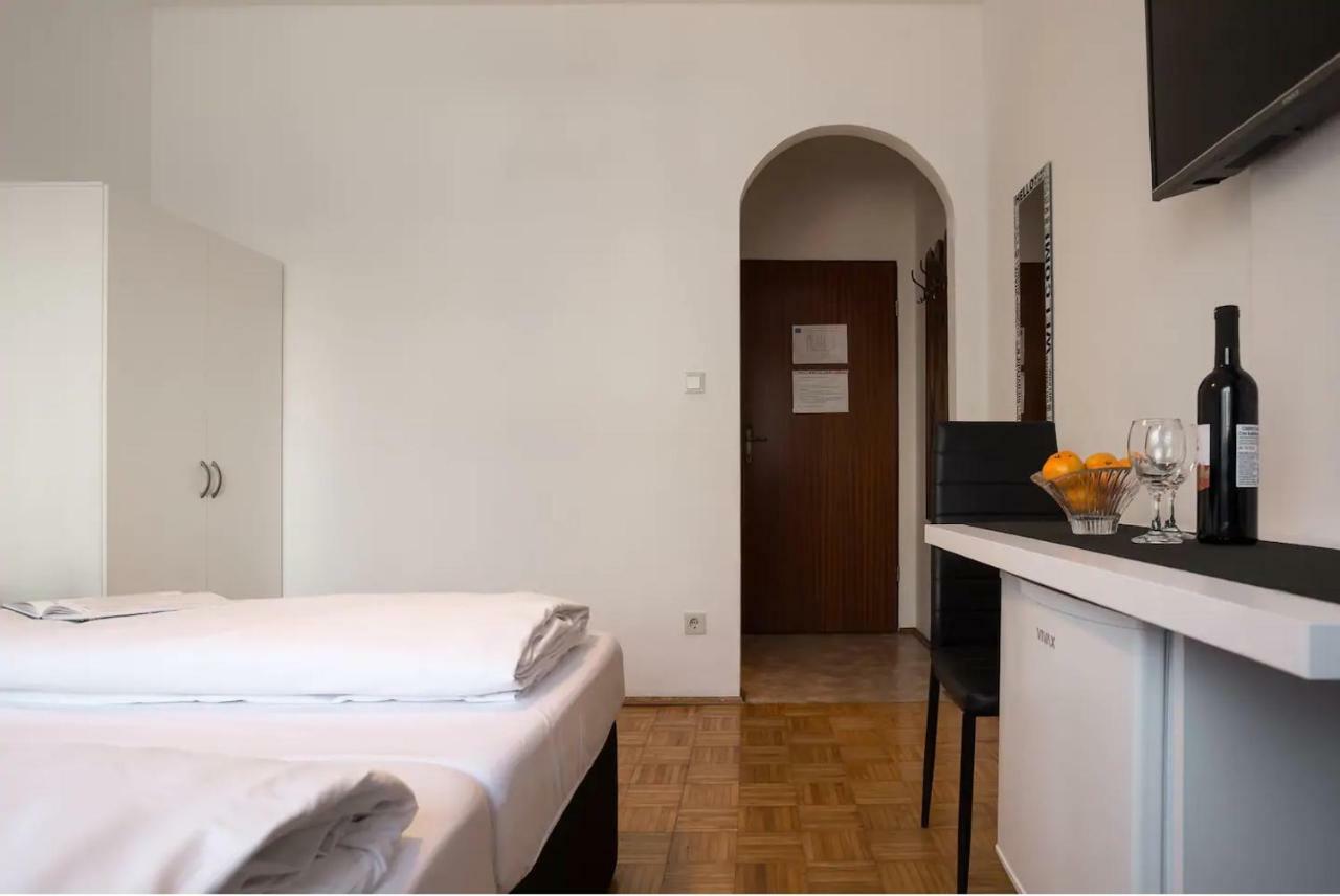Bagi Apartments & Rooms Pula Exterior foto